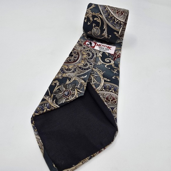Disney Mickey Inc Tie Mens Green‎ Gold Baroque Scroll Medallion Ornate Necktie - Picture 4 of 6